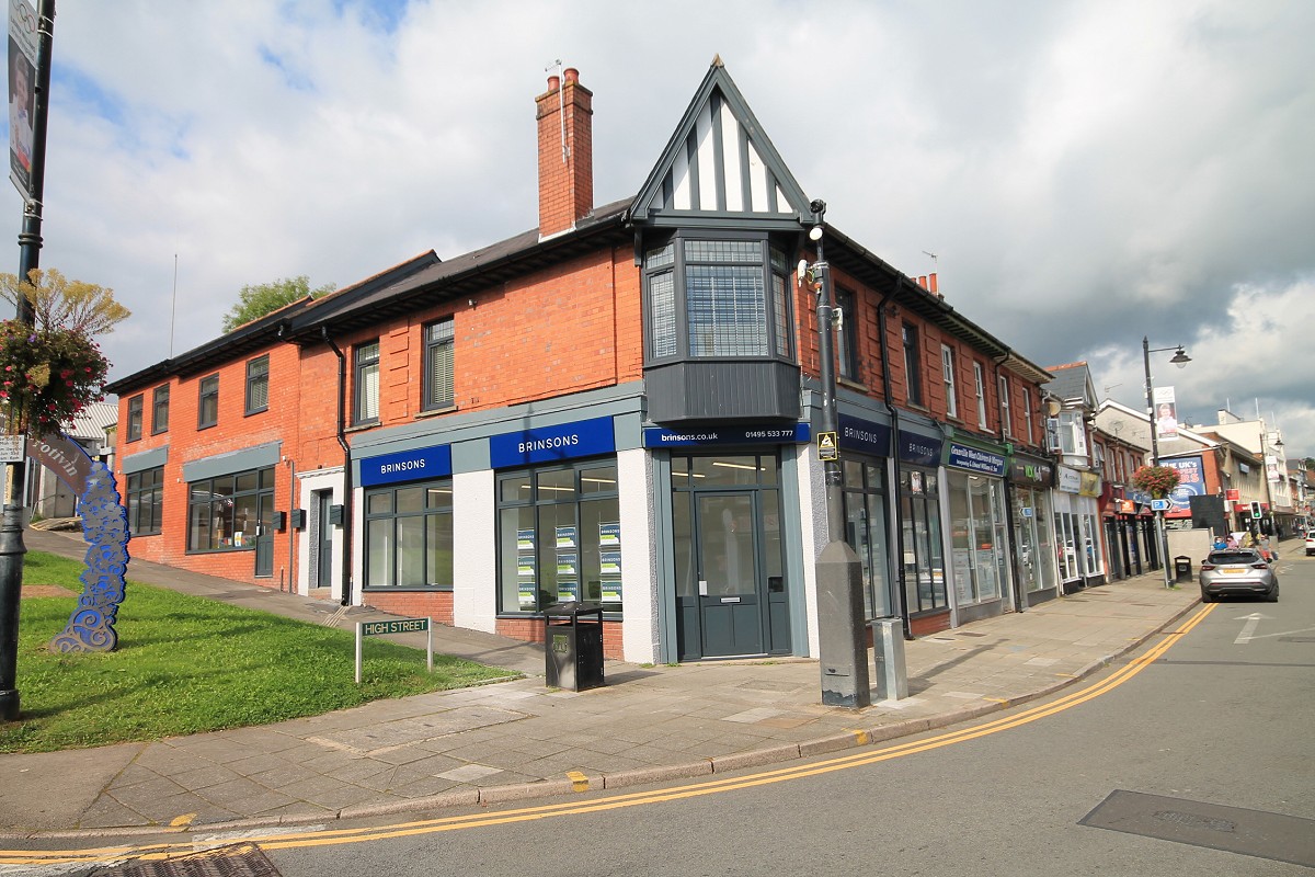 Blackwood Branch 01495 533777 Brinsons Estate Agents